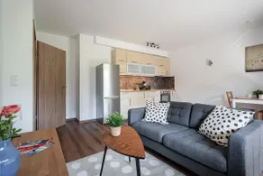 Iris Indigo Apartment - Image 2