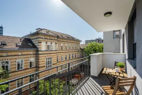 Iris Indigo Apartment - Image 5