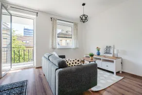 Iris Indigo Apartment - Image 4
