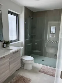 Modern 2 Bed Furnished Apartment in Quincy - Image 5