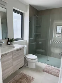 Modern 2 Bed Furnished Apartment in Quincy - Image 4