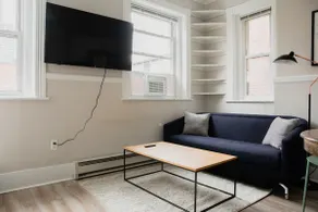 Centrally located 1bed Newbury Street - Image 5