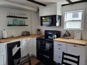 3-bedroom, 2-bathroom Cedar Shake Farm House - Image 3