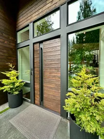 Modern Lake View Home - Image 3