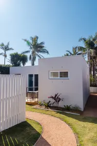 Heights Guesthouse - Hideaway in Kiama Heights - Image 2