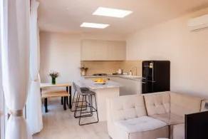 Heights Guesthouse - Hideaway in Kiama Heights - Image 5