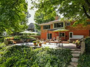 RoJo's Riverside Retreat with hot tub! - Image 2
