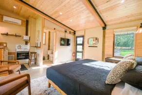 Whidbey Island Modern Cottage - Image 3