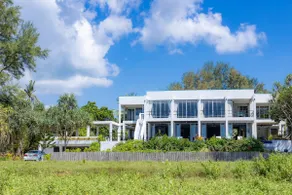 Beautiful Sea View 8 Bedroom Villa | Private Pool & Gym | Free Airport Pickup | Near Airport | Daily Cleaning + Free Utilities | Maid | 10m to Beach - Image 2