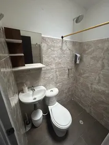 Private apartment in a house - Image 4