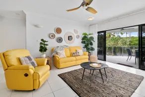 Elegant 3BR Esplanade Apartment - Image 2