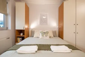 “Golden Horn” Apt, Extra Large Terrace - Image 3