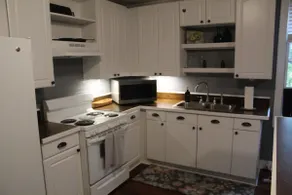 Caretaker Cottage - Image 5