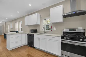 Modern 3BR Near Navy Base,Lake and Casino - Image 2