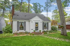 Quiet retreat centrally located - Image 2