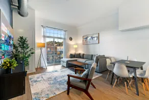 Luxury Apartment with Balcony Near Stadium - Image 2