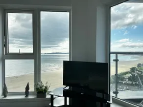 Stunning Ocean & City View APT - Image 4