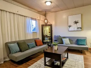 2 King Beds, Free Coffee, Comfy! - Image 2