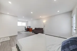 Stunning 5 Bedroom Family Home - Image 4