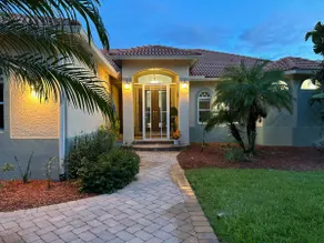Serene acreage, Pool+Spa +3 King Bed Saltwater+Gym - Image 5
