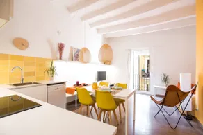 Gracia-Sagrada Familia. 3 BDR, AC, best location - Image 3