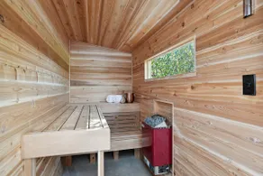 Serene property-SaltwaterHT/Sauna/Pond/Beachwalk - Image 4