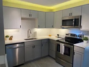 Charming home - newly renovated! - Image 3