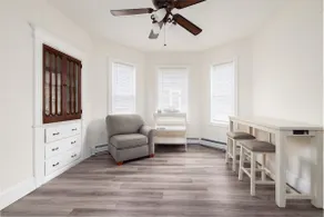 Spacious Urban Townhouse • Groups and Family - Image 4