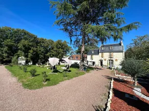 The Love Nest - Image 5