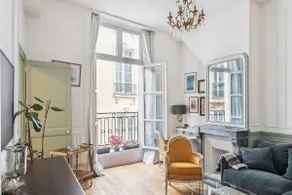 Luxurious 42sqm flat in the heart of Paris - Image 2
