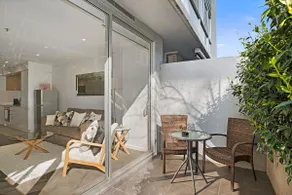 Balfours Inner City Seclusion - Image 5