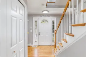 Charming 4-Bedroom Colonial - Image 4