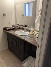 Windsor Cozy Private Queen Suite - Image 5