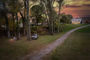 130 Yr Old Whimsical Gem On 1.3 River Front Acres - Image 2