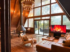 Luxury PA cabin, heated pool, hot tub, game r - Image 3