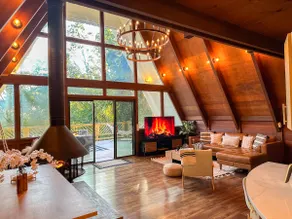 Luxury PA cabin, heated pool, hot tub, game r - Image 4