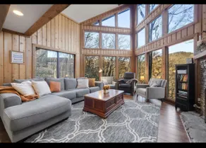 Recently renovated, lakeside cabin w/ game room! - Image 3