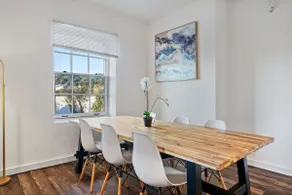 Spacious Home Close to Stadium – Game Day Ready! - Image 5