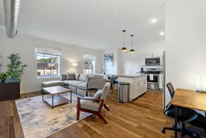 Spacious Home Close to Stadium – Game Day Ready! - Image 3
