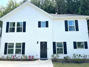 *Cozy, Modern, Impeccably Located!* - Image 2