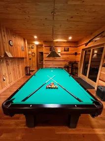 Blue Shutters Cabin Retreat! - Image 3