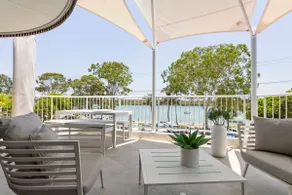 River Belle - Noosa River Views, Pet Friendly by Stay Noosa - Image 2