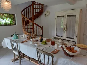House and HOT TUB in Normandy - Image 4