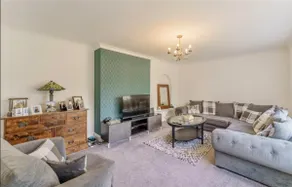 Full Modern Home - short & long stays - Image 2