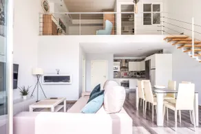 Elegant apartment for 5 with AC, Wi-Fi and a balcony - Image 3