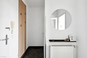 1BR Penthouse Town Hall | Terrace | Air Conditioning - Image 5