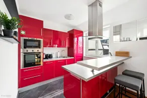 1BR Penthouse Town Hall | Terrace | Air Conditioning - Image 4