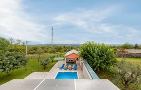Beautiful villa Dussich with pool near Oprtalj - Image 4