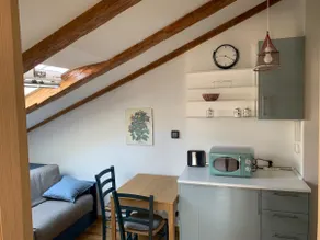 Bright attic in the heart of Trieste for 3 - Image 4