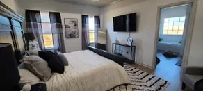 Beautiful new home near the Tyler Airport - Image 5